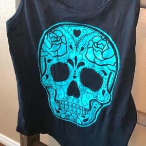 Skull tank